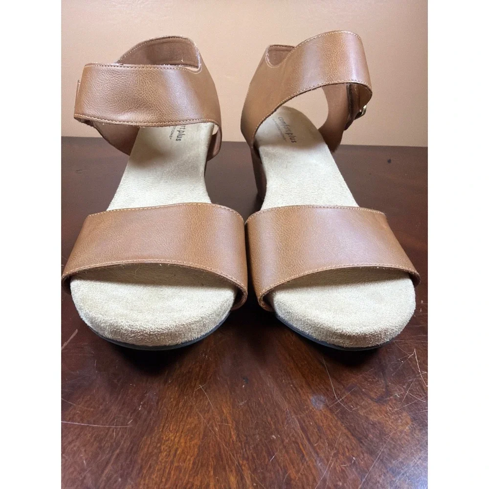 Comfort Plus by Predictions Womens Cognac Brown Wedge Sandals Ankle Strap Buckle
